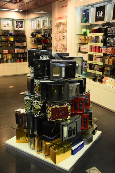 GLOV Station at C&F Downtown